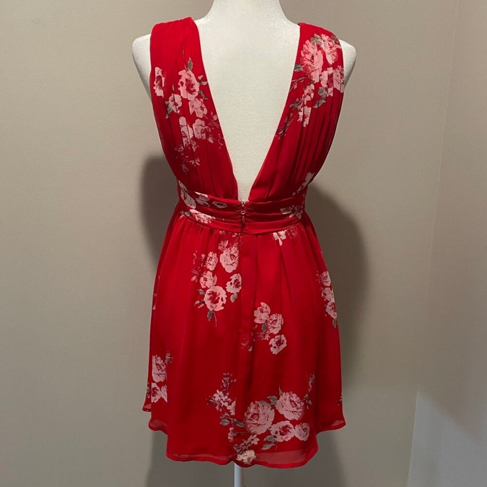 Lulus Milana Red Floral Mini Dress Sz S Ruched Plunge Neckline Flirty Party - Picture 6 of 16